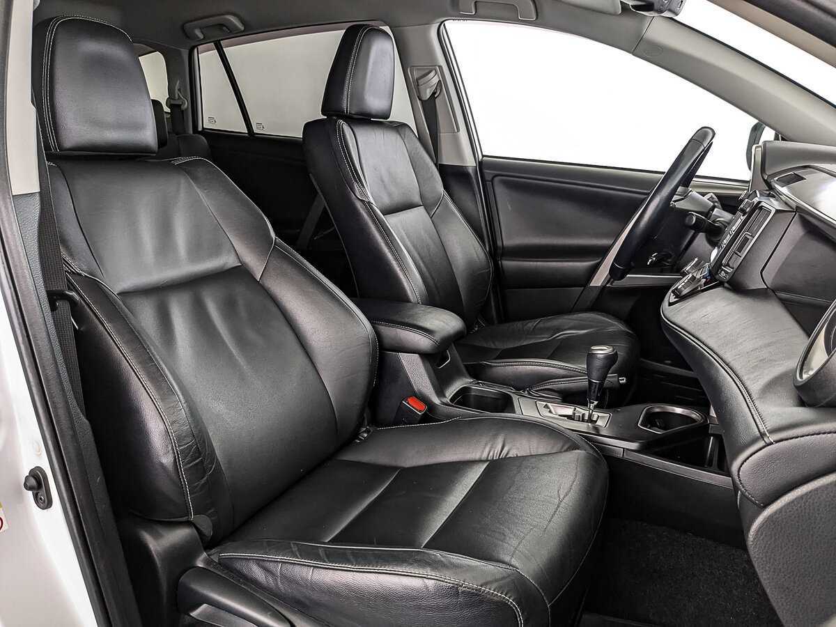 Купить Toyota RAV4 с пробегом. Фото: #21