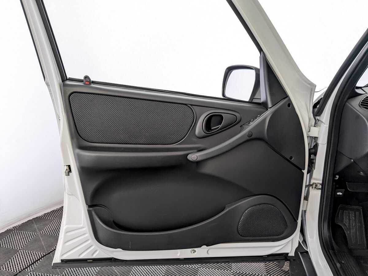 Купить Lada (ВАЗ) Niva с пробегом. Фото: #18