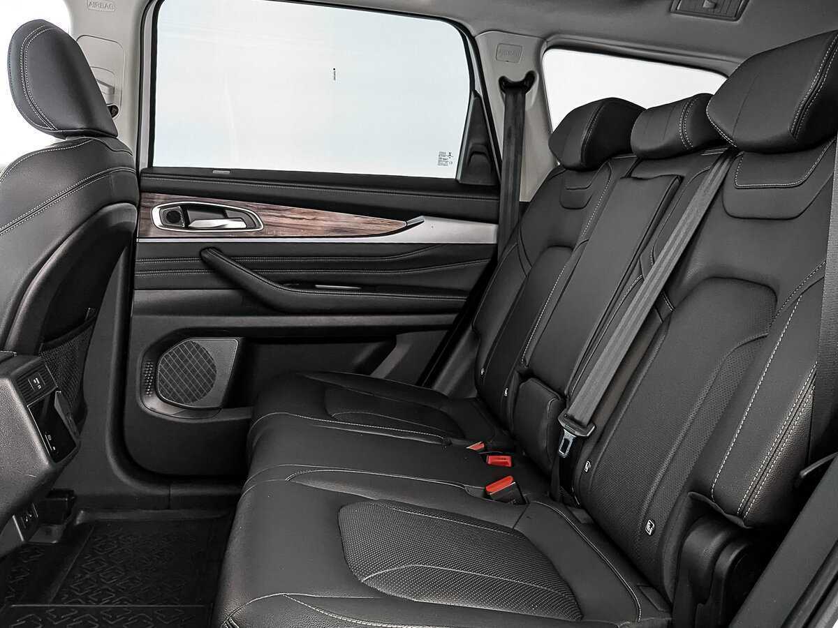 Купить EXEED VX с пробегом. Фото: #17