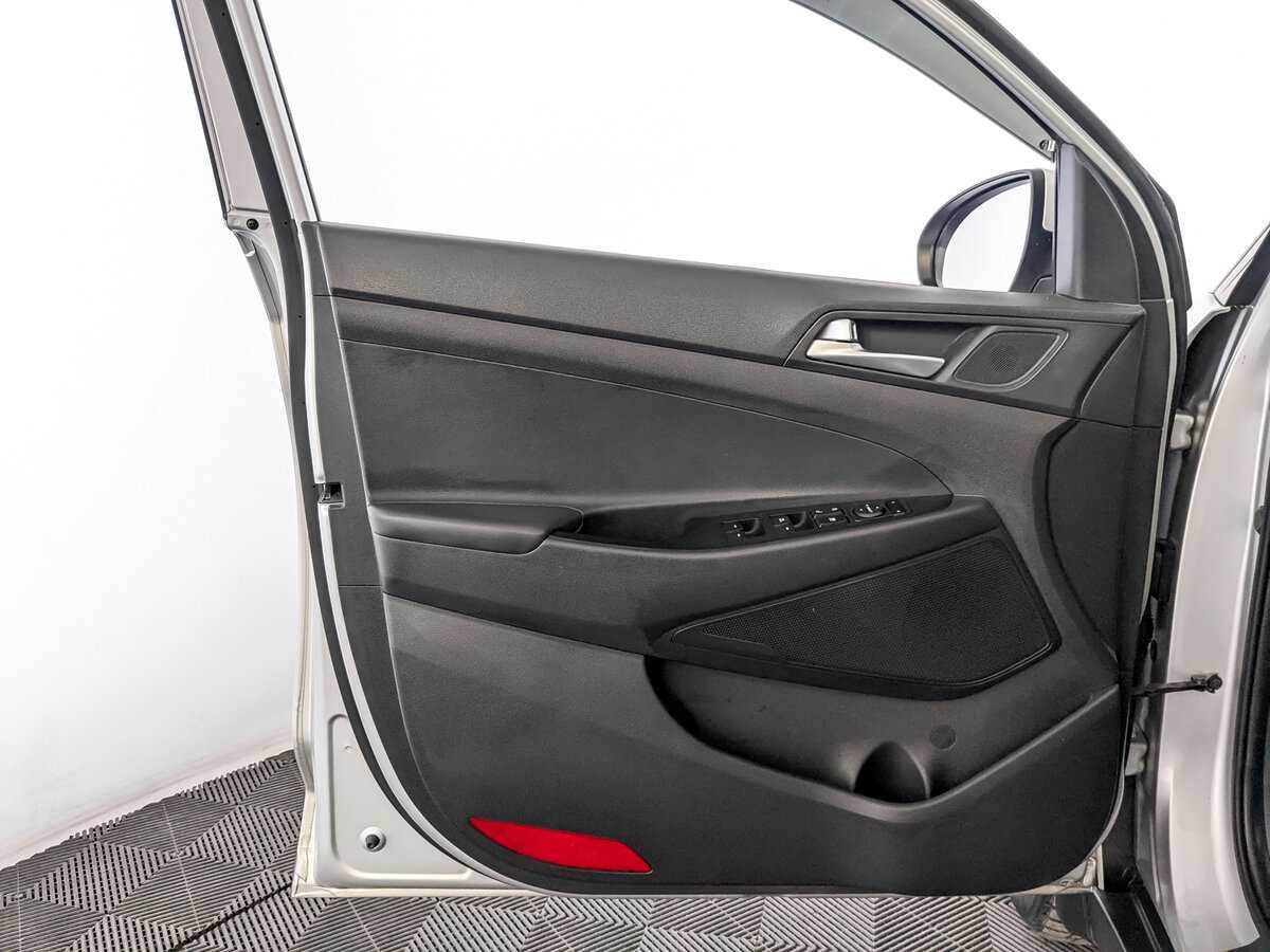 Купить Hyundai Tucson с пробегом. Фото: #18