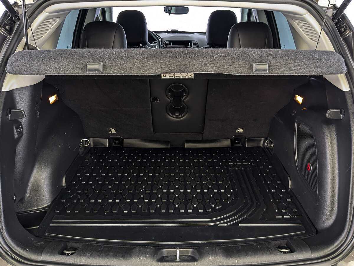 Купить Jeep Compass с пробегом. Фото: #9