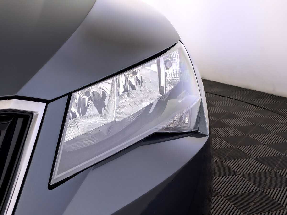 Купить Skoda Superb с пробегом. Фото: #16