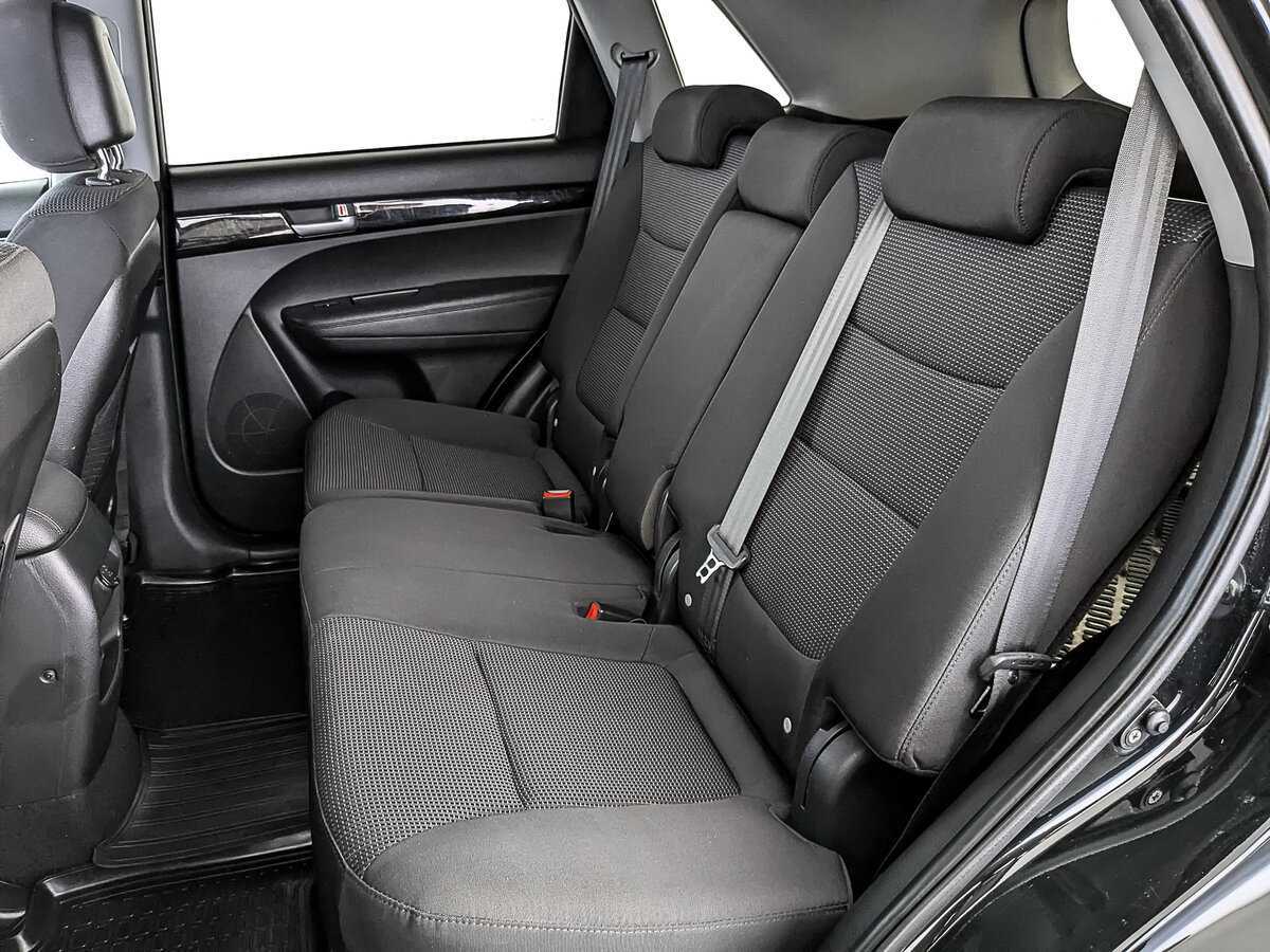 Купить Kia Sorento с пробегом. Фото: #17
