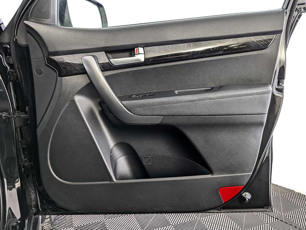 Купить Kia Sorento с пробегом. Фото: #22