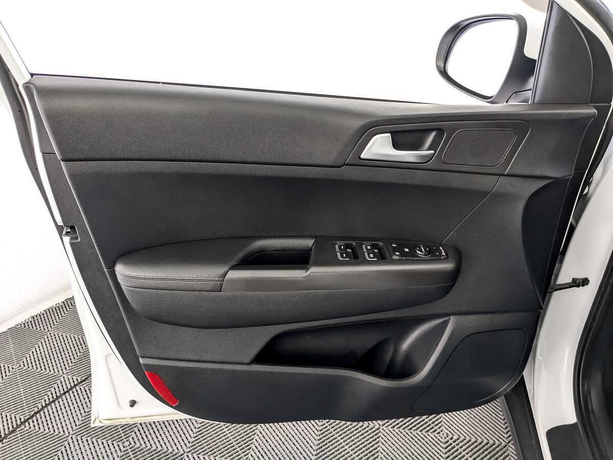 Купить Kia Sportage с пробегом. Фото: #18