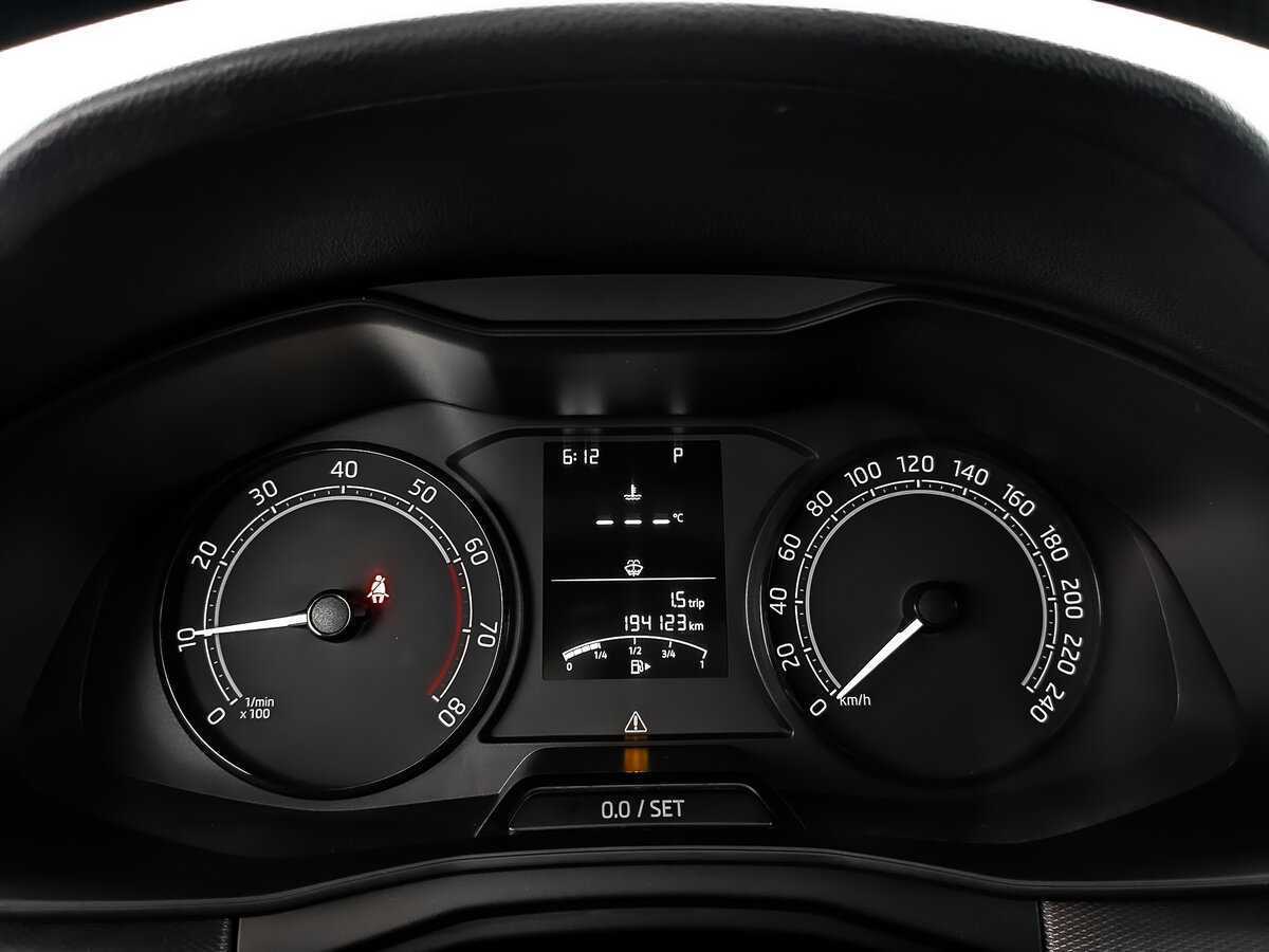 Купить Skoda Rapid с пробегом. Фото: #15