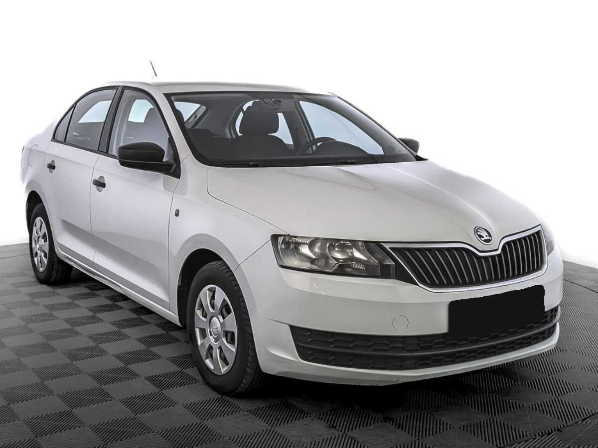 Купить Skoda Rapid с пробегом. Фото: #2