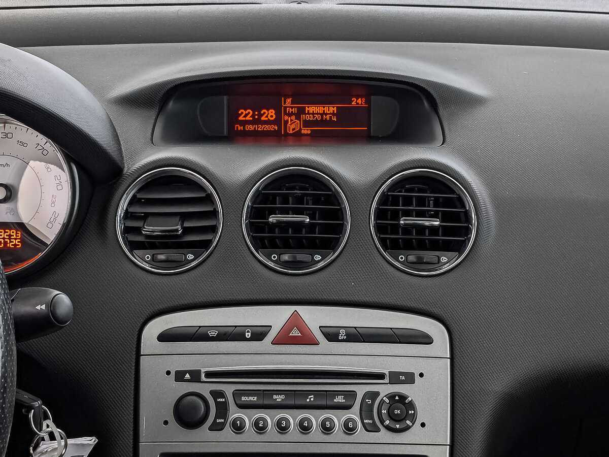 Продажа Б/У Пежо 408. Фото: #14