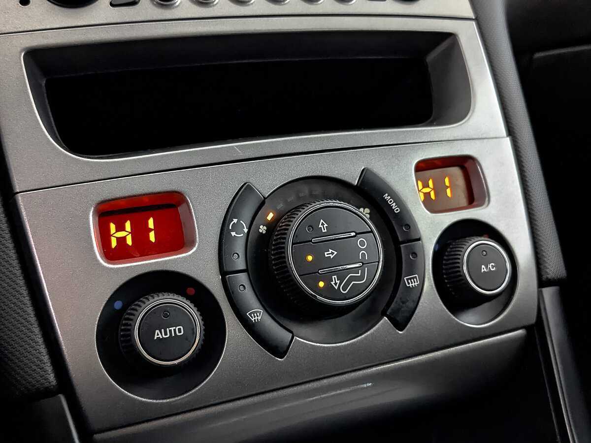 Продажа Б/У Пежо 408. Фото: #18