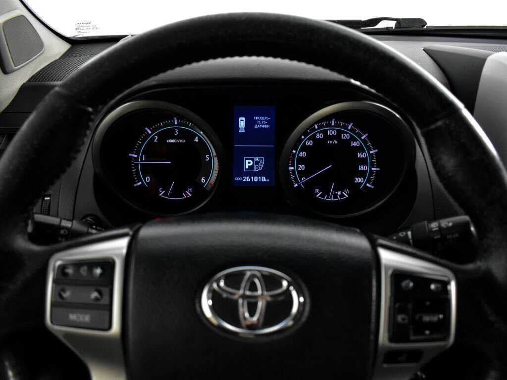 Купить Toyota Land Cruiser Prado с пробегом. Фото: #17