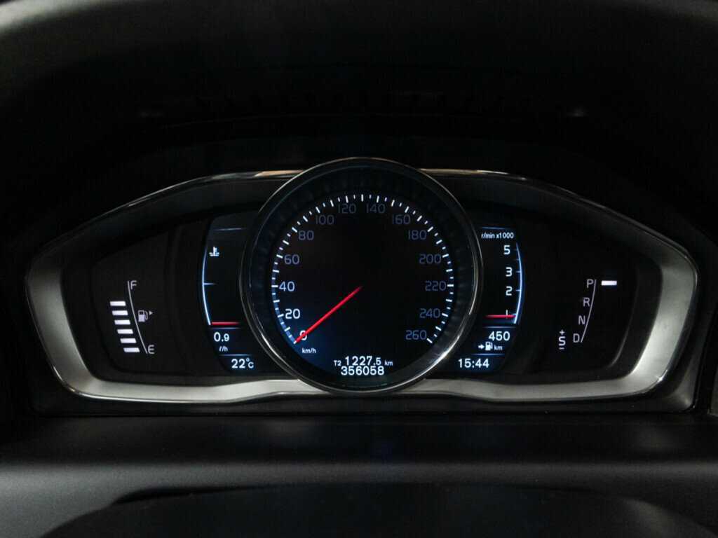 Продажа Б/У Вольво ИксЦ60. Фото: #11