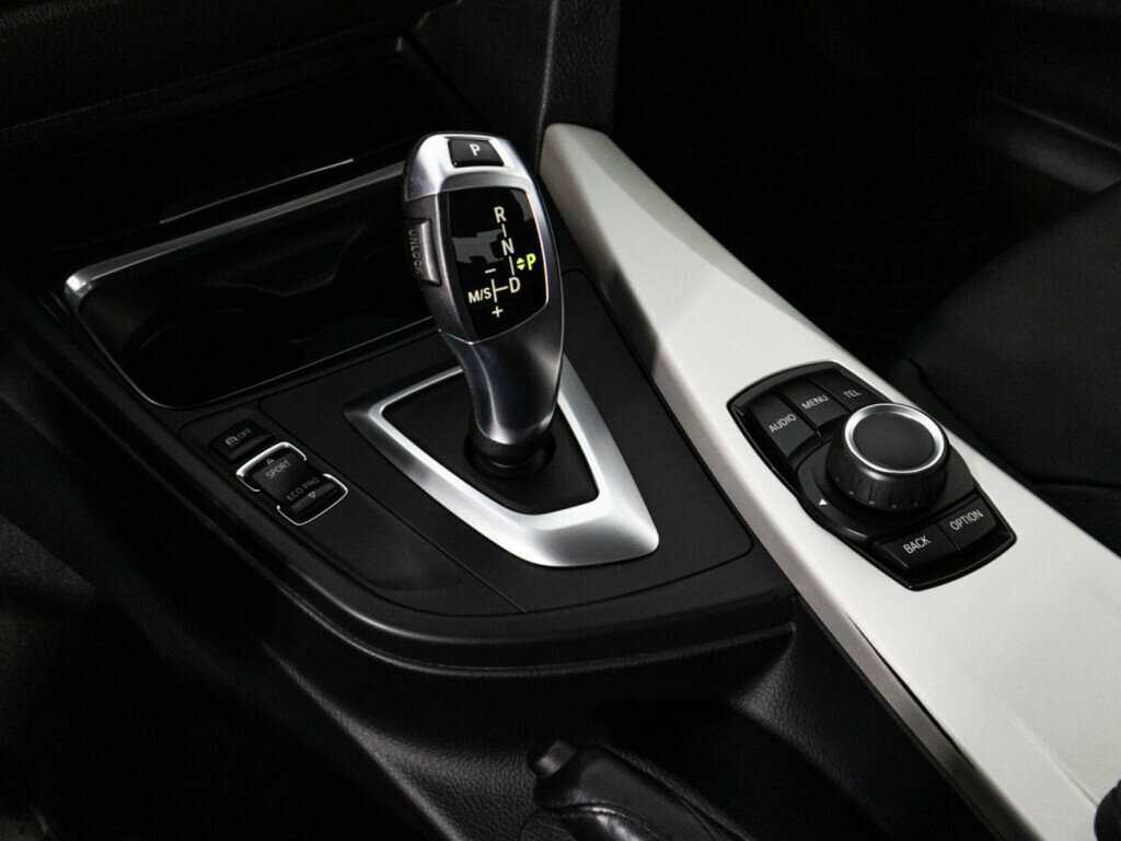 Купить BMW 3 серии с пробегом. Фото: #16