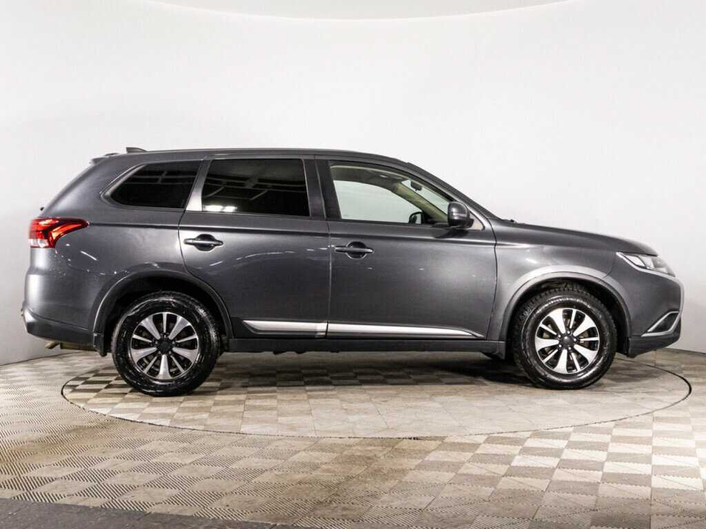 Купить Mitsubishi Outlander с пробегом. Фото: #3