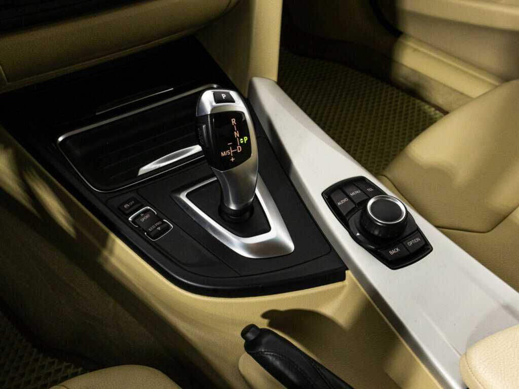 Купить BMW 3 серии с пробегом. Фото: #15