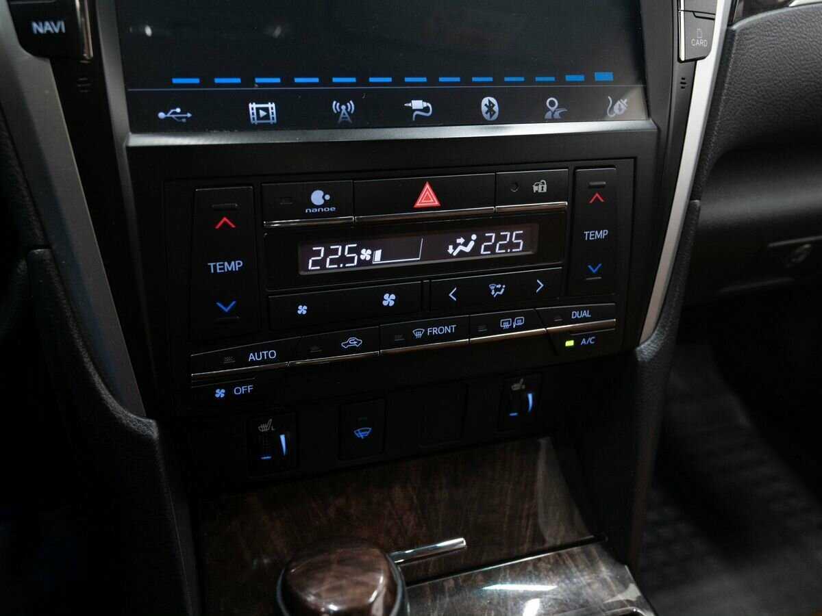 Купить Toyota Camry с пробегом. Фото: #20