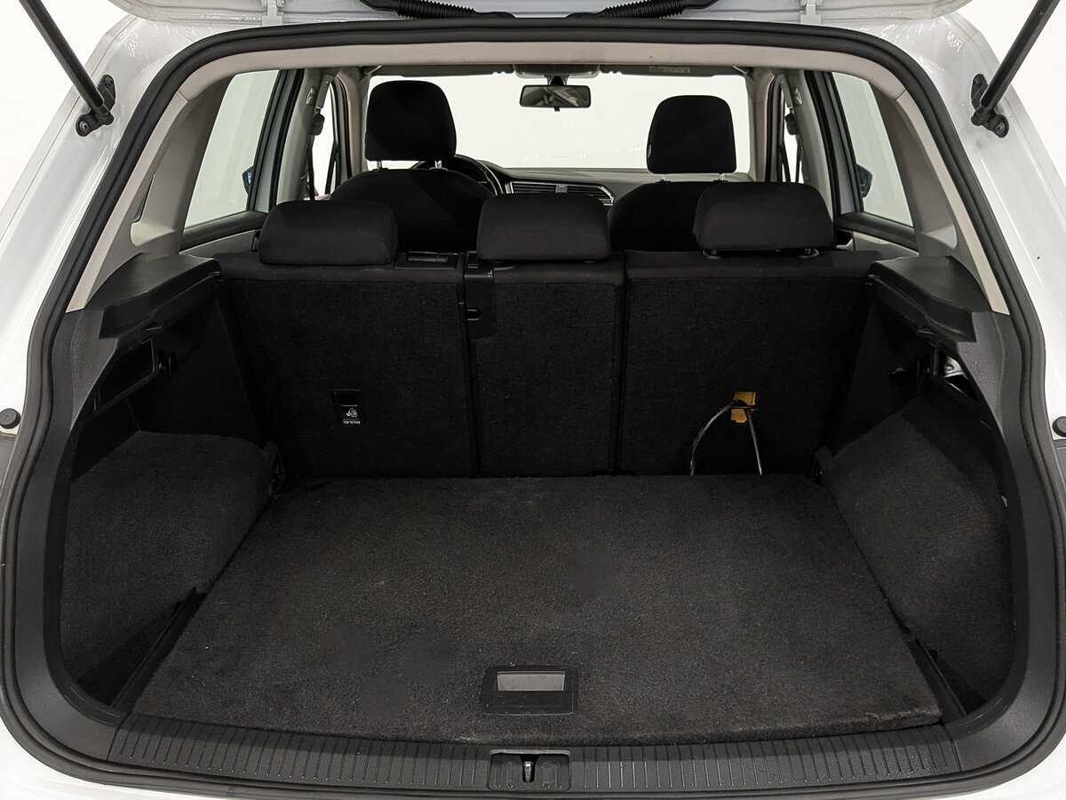 Купить Volkswagen Tiguan с пробегом. Фото: #9