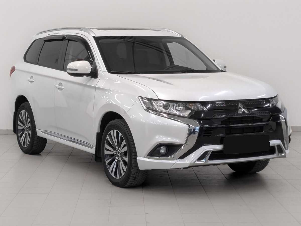 Купить Mitsubishi Outlander с пробегом. Фото: #2