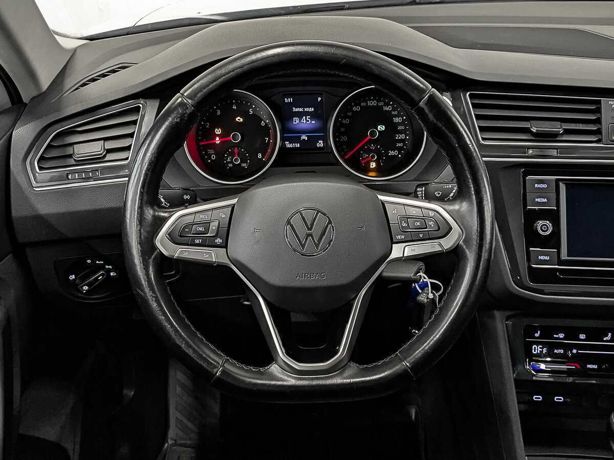 Купить Volkswagen Tiguan с пробегом. Фото: #18