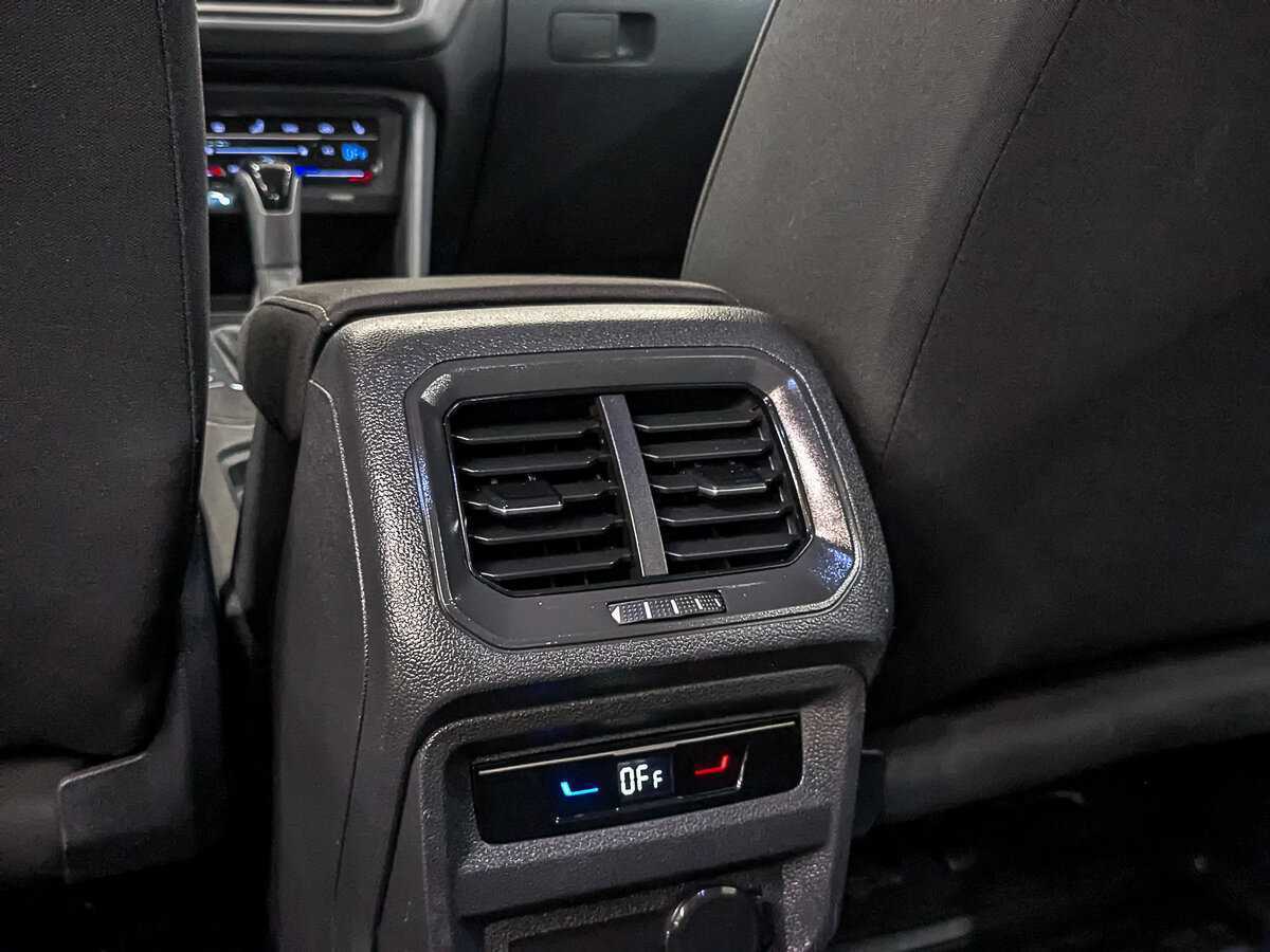 Купить Volkswagen Tiguan с пробегом. Фото: #22