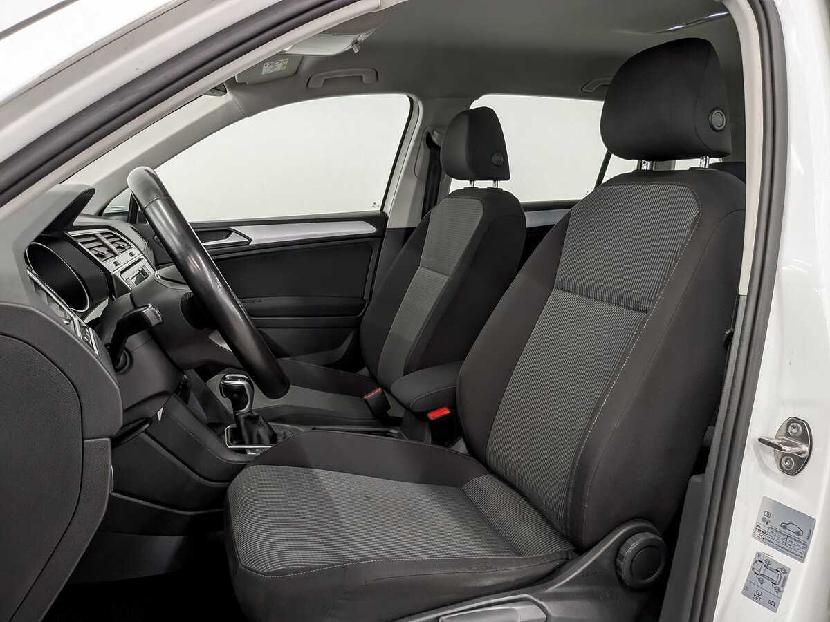 Купить Volkswagen Tiguan с пробегом. Фото: #19