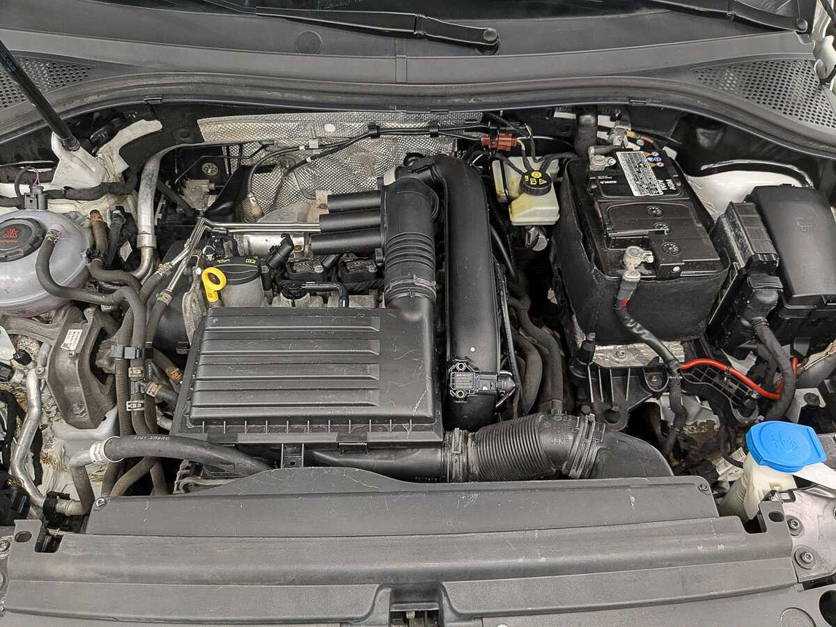 Купить Volkswagen Tiguan с пробегом. Фото: #8