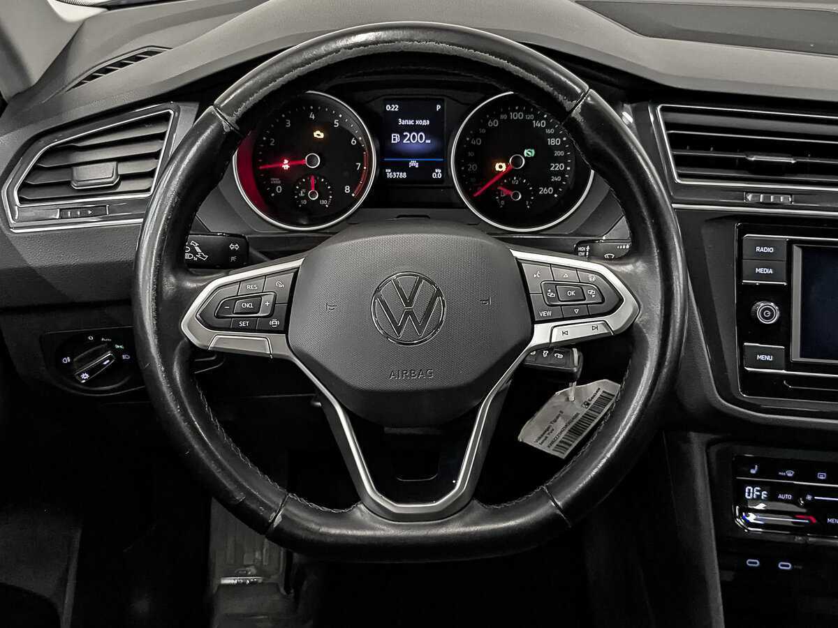 Купить Volkswagen Tiguan с пробегом. Фото: #19