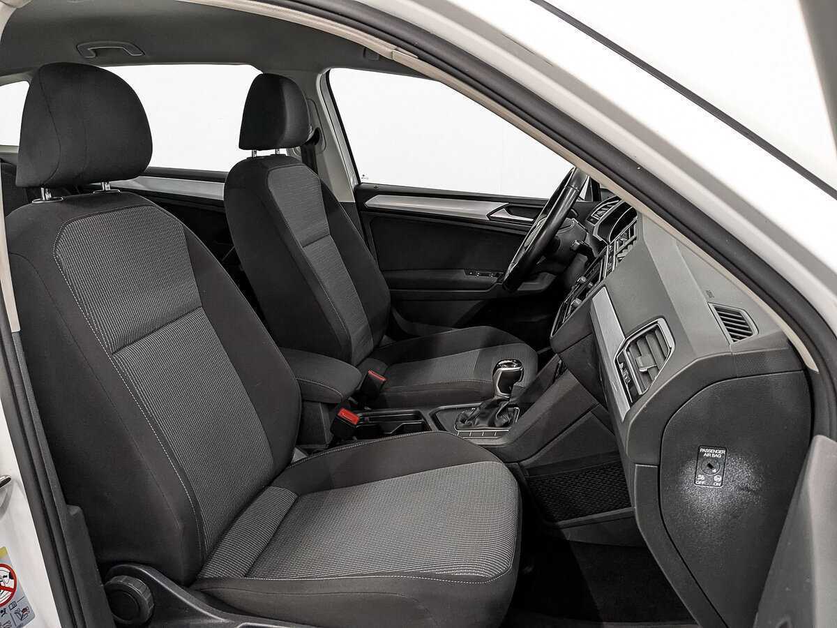 Купить Volkswagen Tiguan с пробегом. Фото: #21
