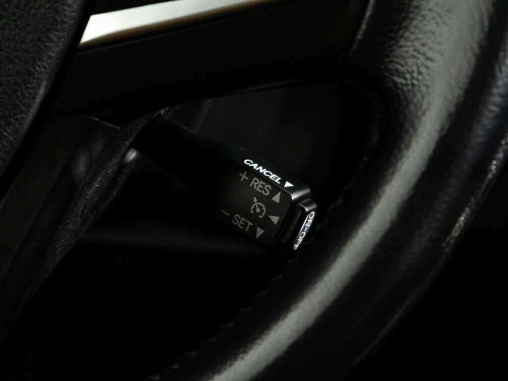 Купить Toyota Camry с пробегом. Фото: #19