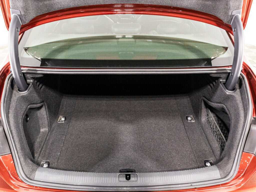 Купить Audi A4 с пробегом. Фото: #14