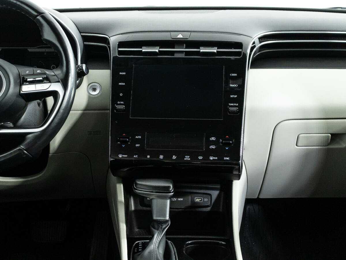 Купить Hyundai Tucson с пробегом. Фото: #12