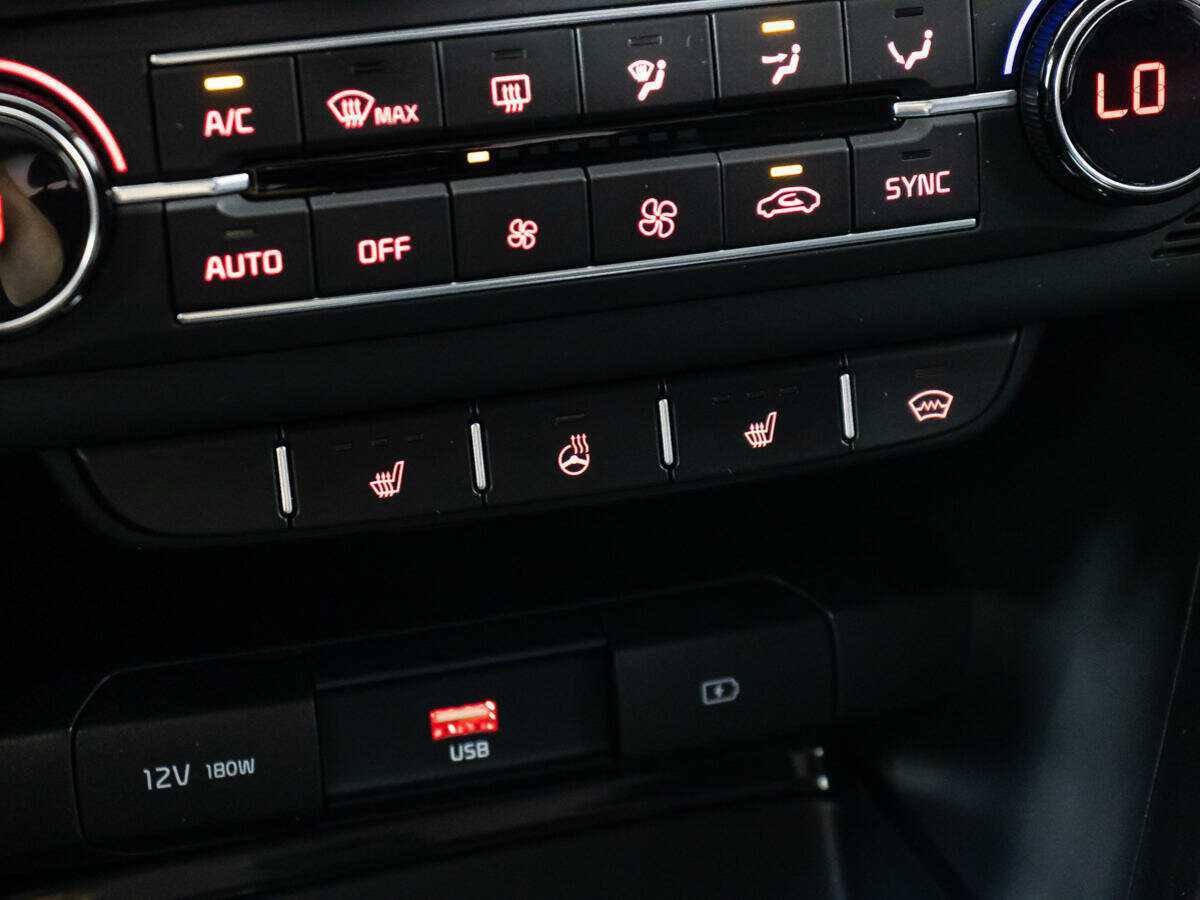 Купить Kia Ceed с пробегом. Фото: #17