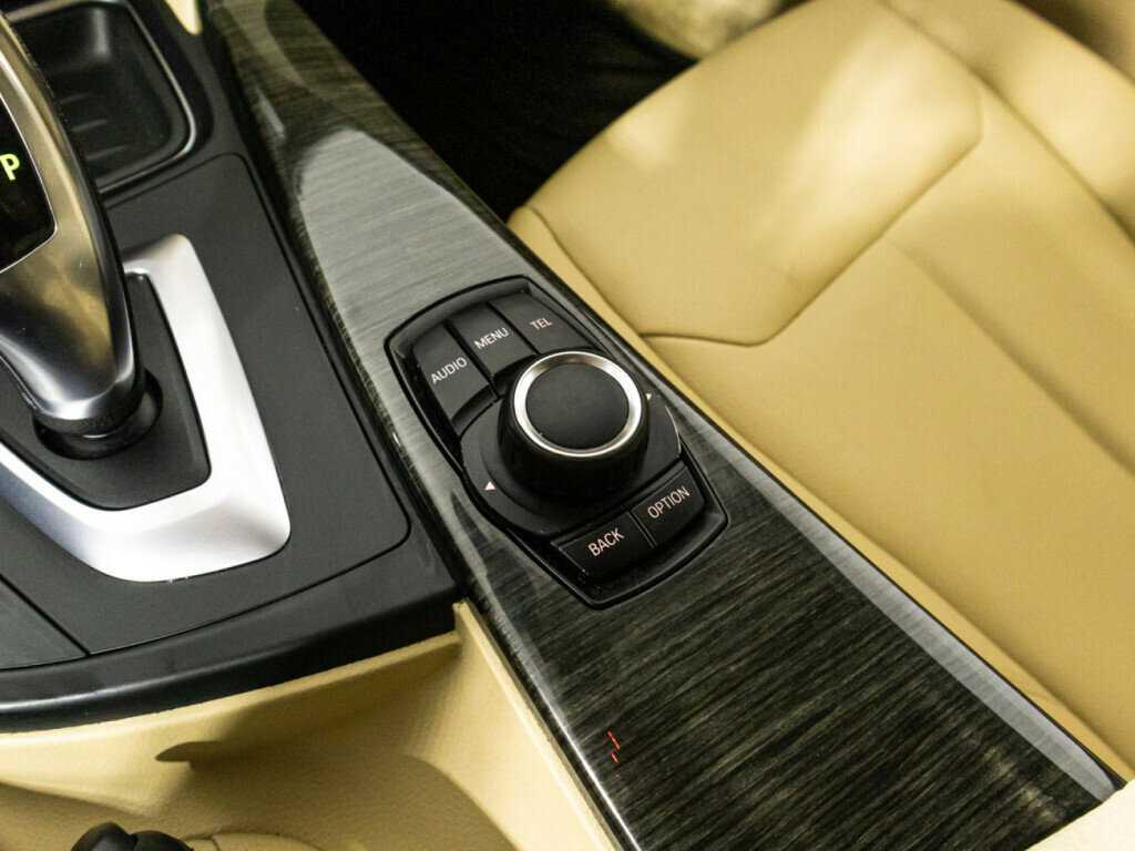 Купить BMW 3 серии с пробегом. Фото: #16