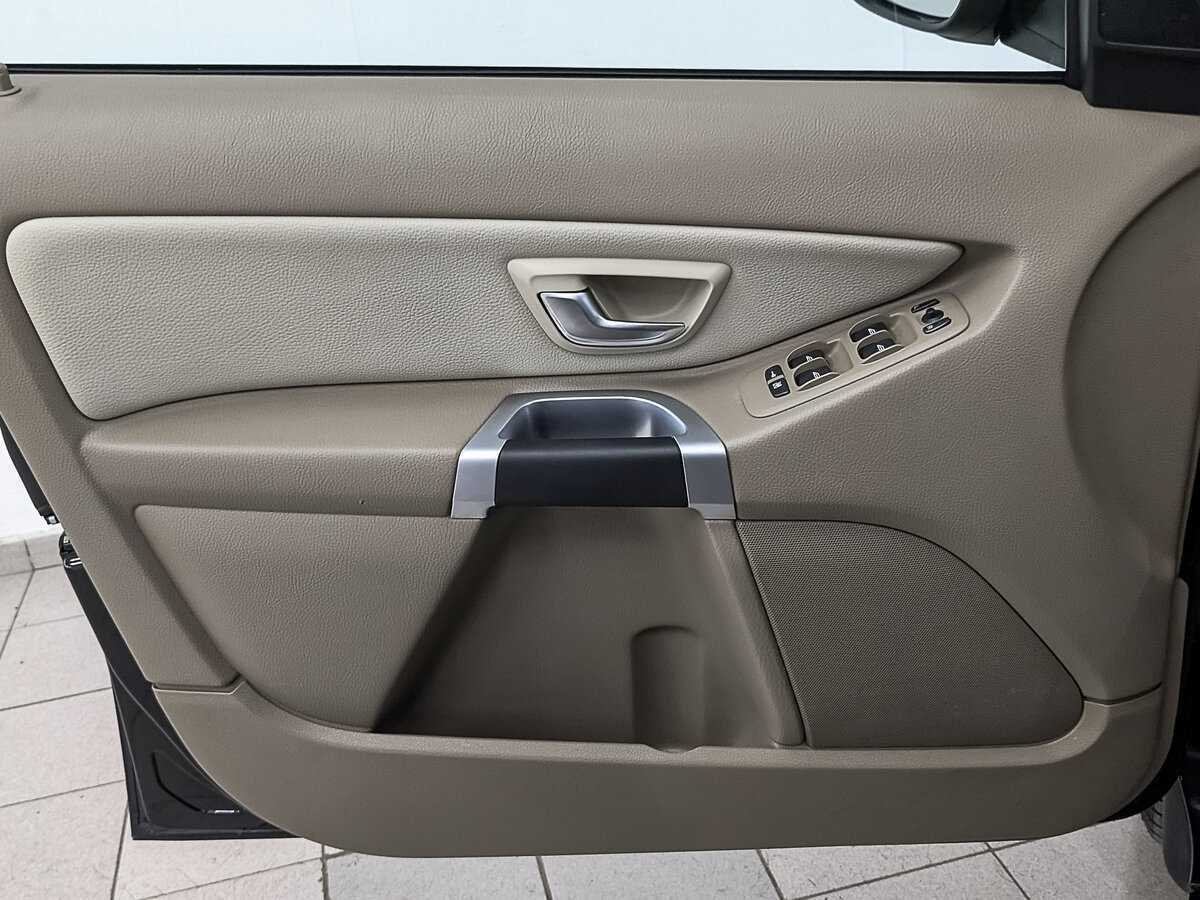 Купить Volvo XC90 с пробегом. Фото: #16