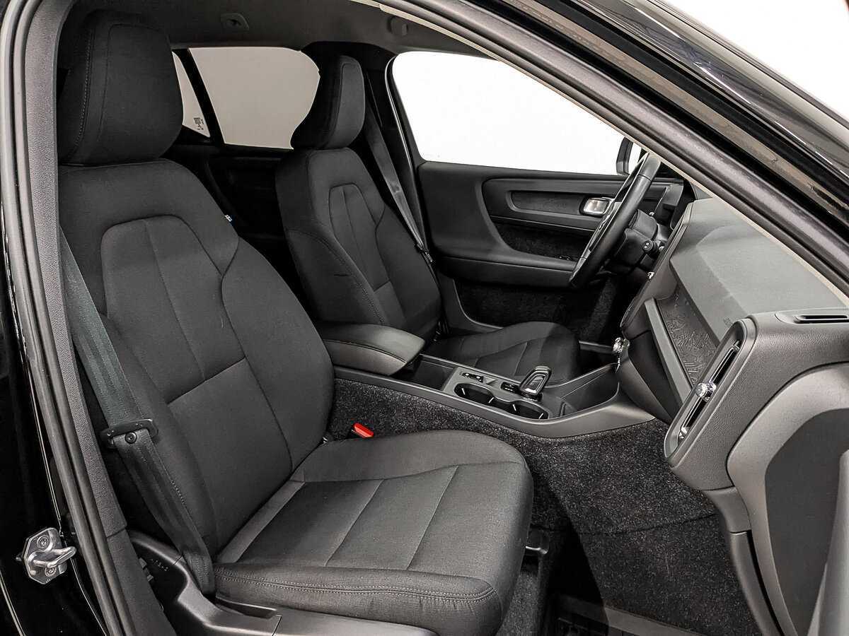 Купить Volvo XC40 с пробегом. Фото: #22