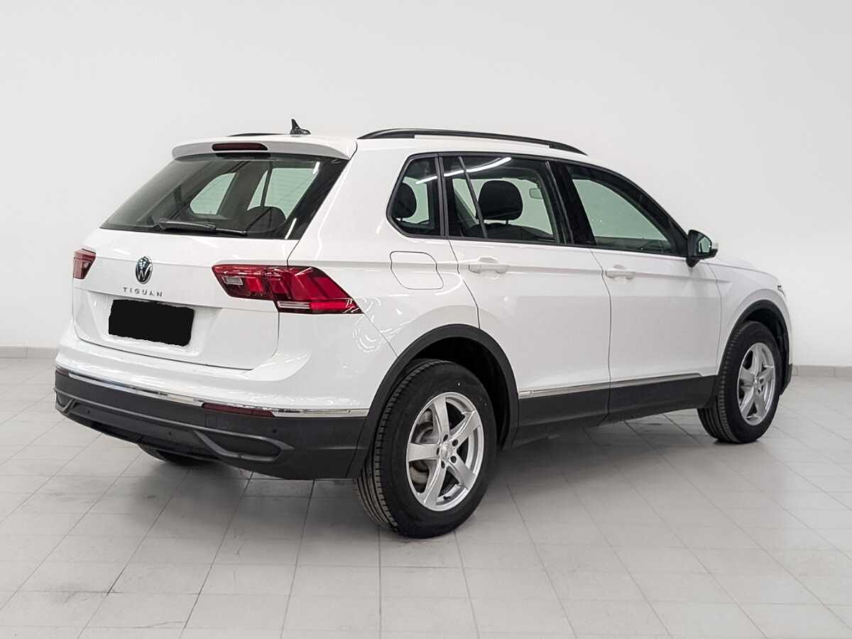 Купить Volkswagen Tiguan с пробегом. Фото: #4