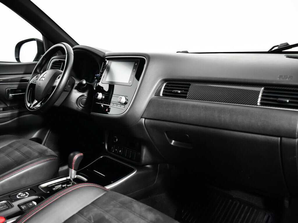 Купить Mitsubishi Outlander с пробегом. Фото: #8