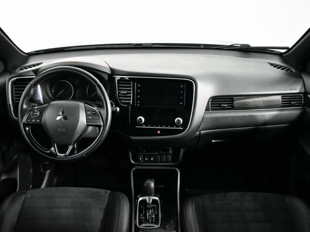 Купить Mitsubishi Outlander с пробегом. Фото: #11