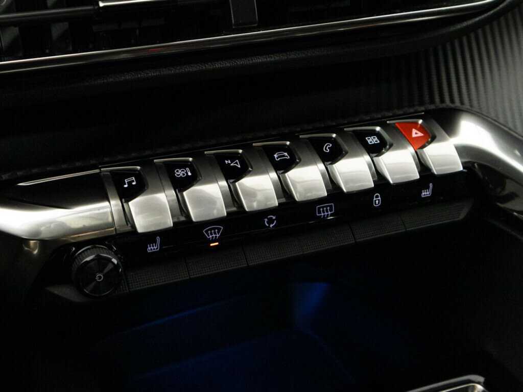 Купить Peugeot 3008 с пробегом. Фото: #16