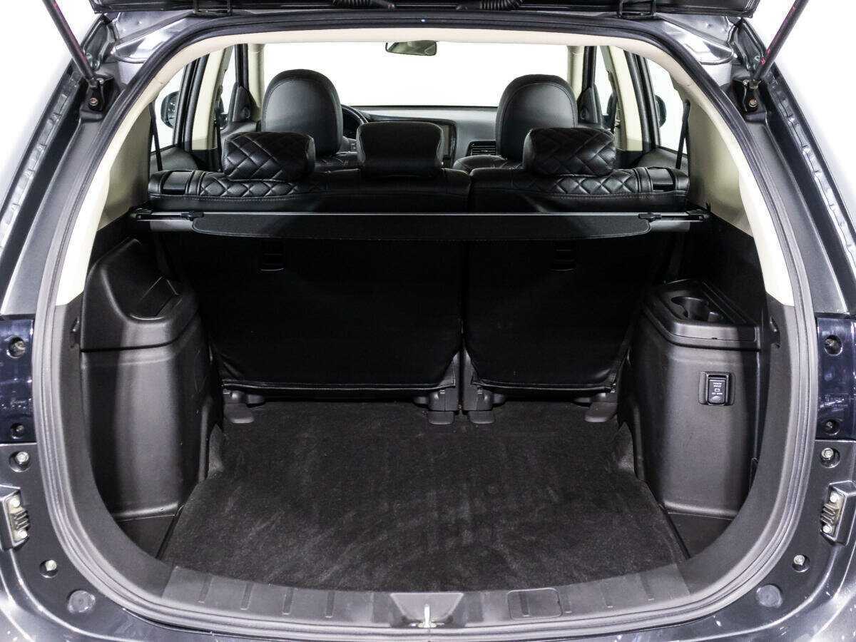 Купить Mitsubishi Outlander с пробегом. Фото: #11