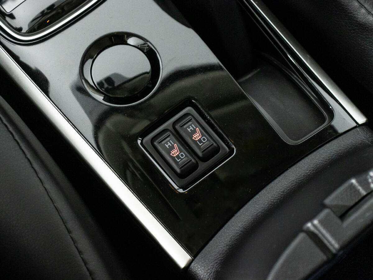 Купить Mitsubishi Outlander с пробегом. Фото: #13