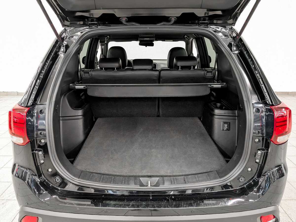 Купить Mitsubishi Outlander с пробегом. Фото: #9