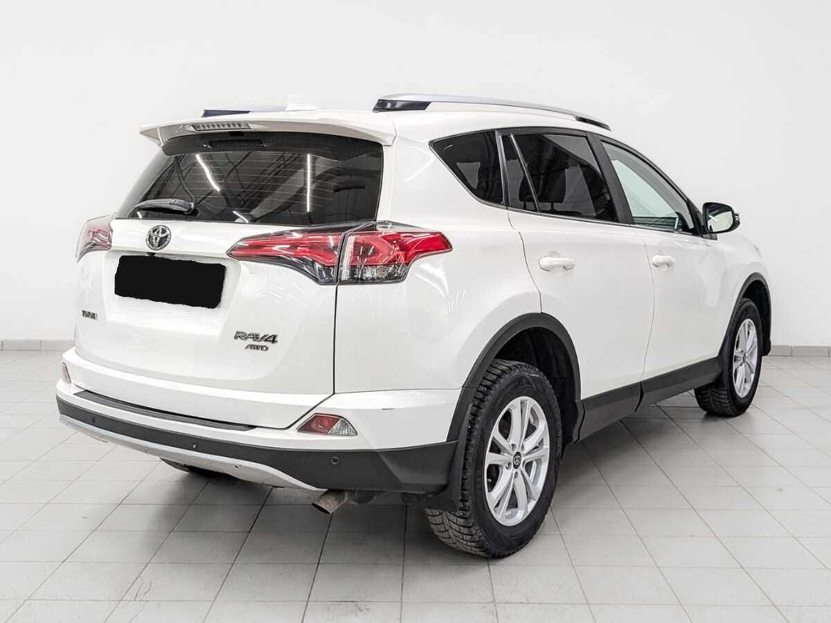 Купить Toyota RAV4 с пробегом. Фото: #4