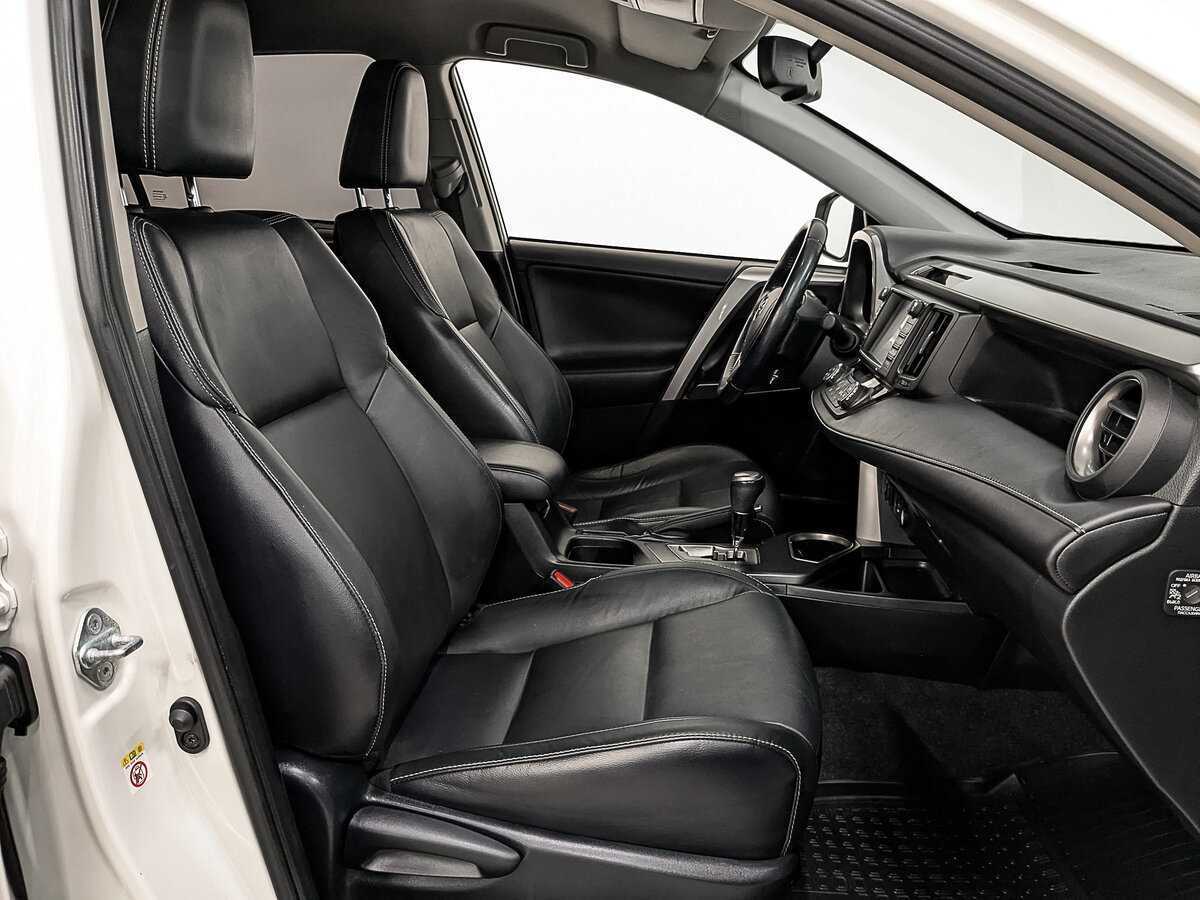 Купить Toyota RAV4 с пробегом. Фото: #21