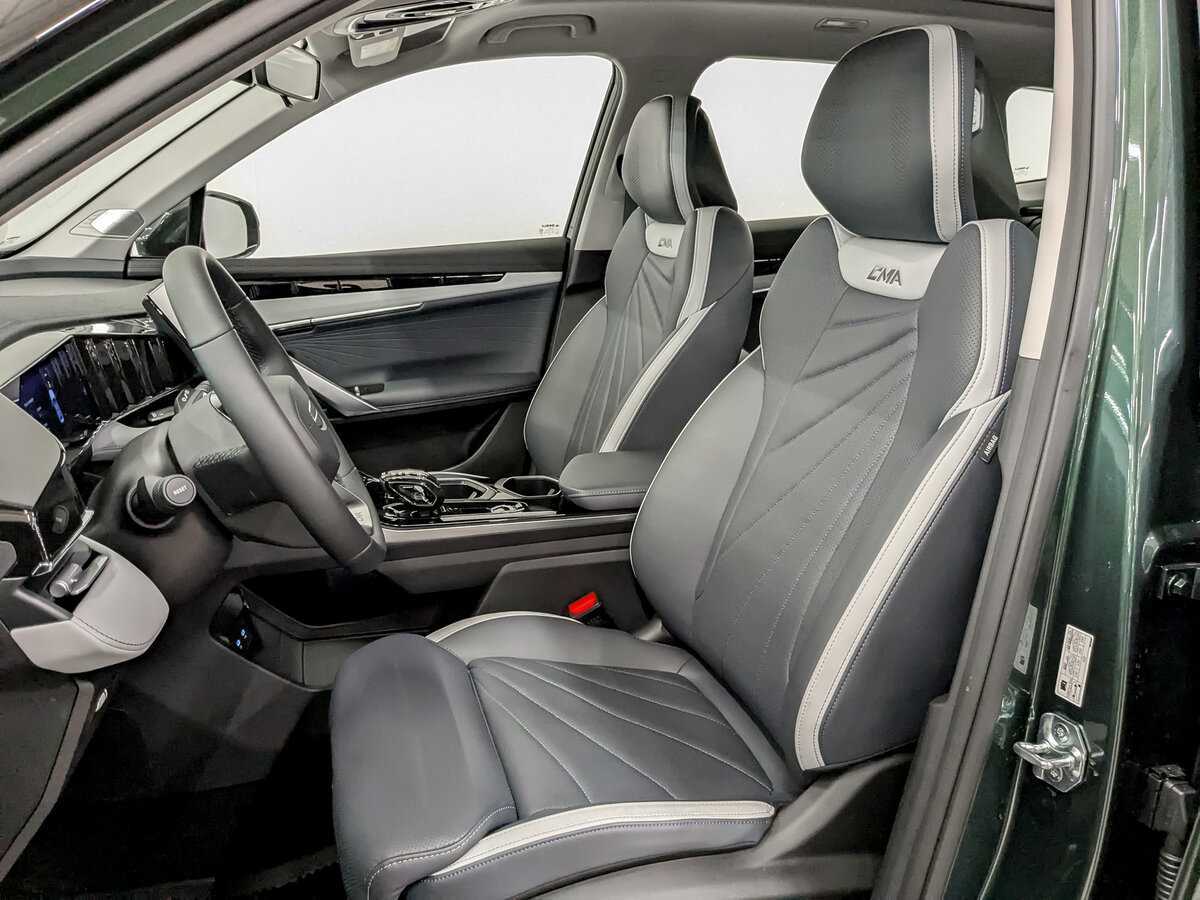 Купить Geely Atlas с пробегом. Фото: #17