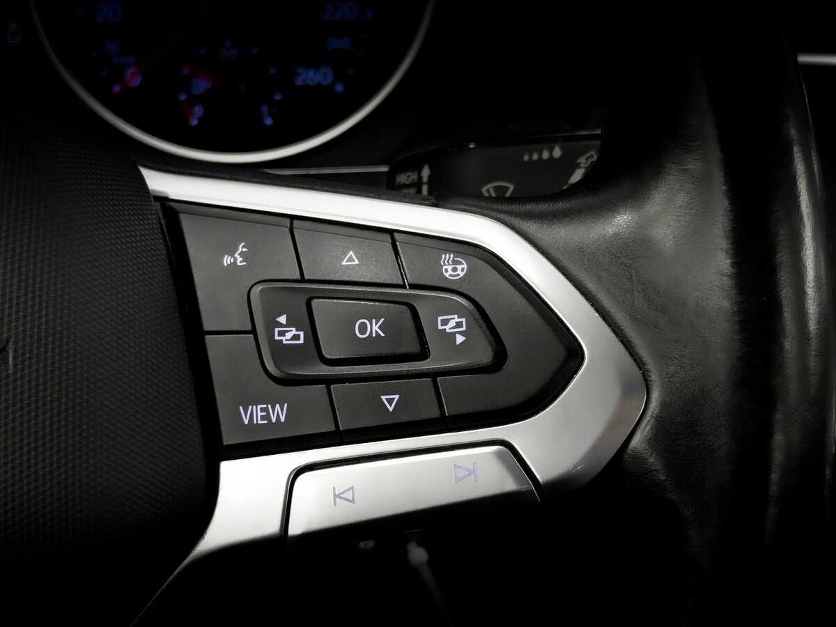 Купить Volkswagen Tiguan с пробегом. Фото: #25
