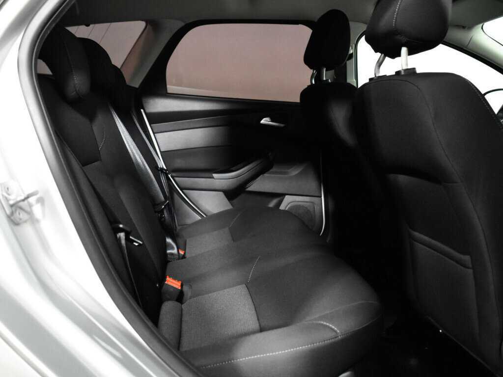 Купить Ford Focus с пробегом. Фото: #9