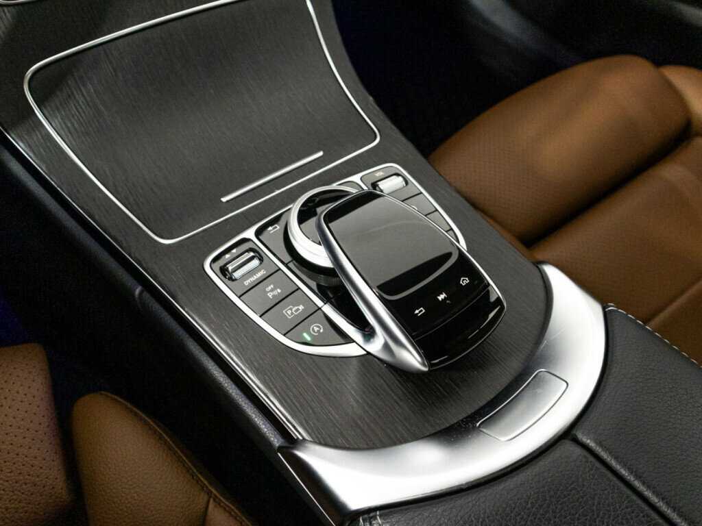 Купить Mercedes-Benz C-Класс с пробегом. Фото: #16