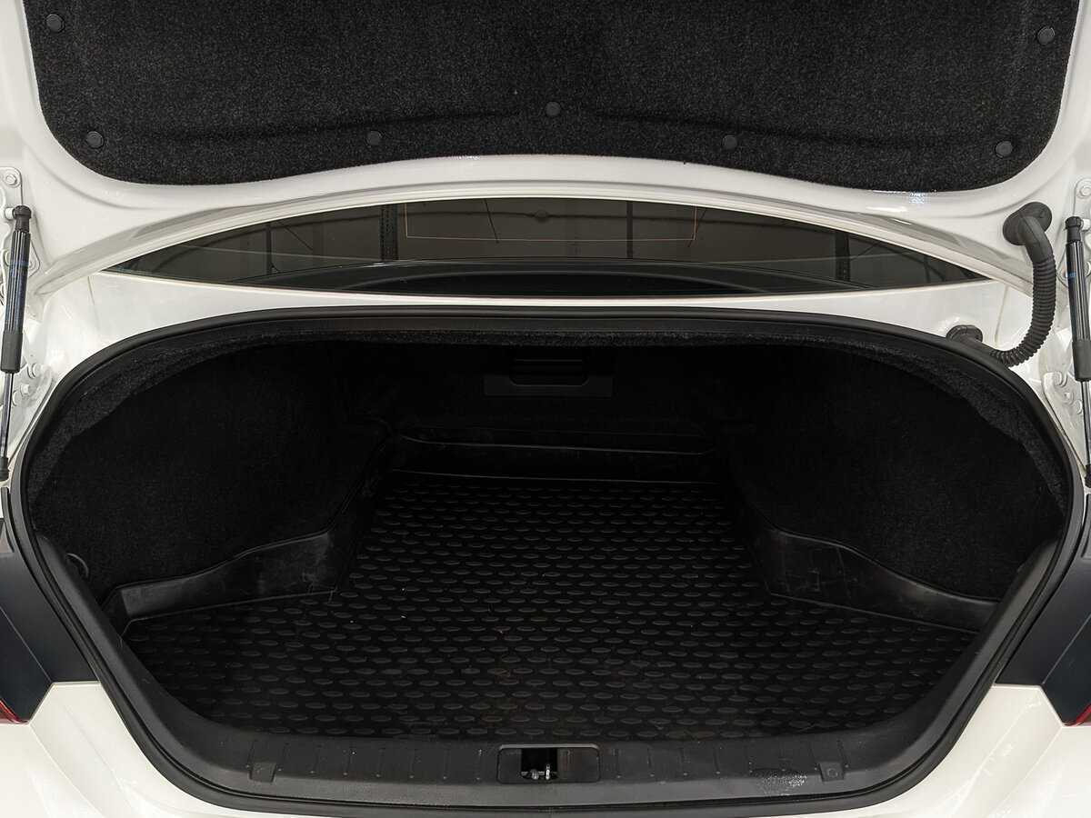 Купить Infiniti Q70 с пробегом. Фото: #9