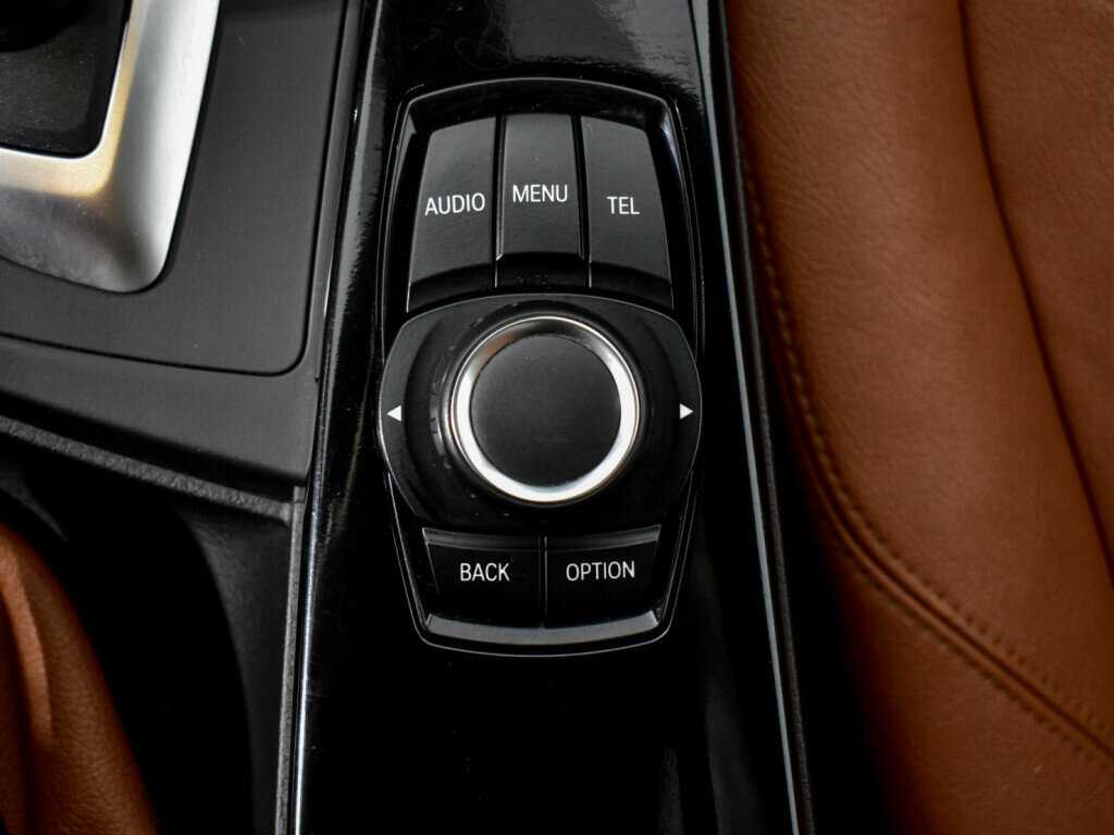 Купить BMW 3 серии с пробегом. Фото: #11