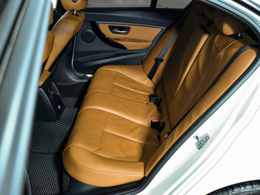 Купить BMW 3 серии с пробегом. Фото: #13